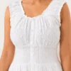 Vestido Blanco Largo con Escote Fruncido y Bordado