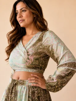 Conjunto Boho Poly Seda Top Cruzado y Falda Larga