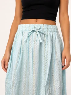 Alternative view of Falda Larga Boho Celeste de Algodón con Líneas Doradas